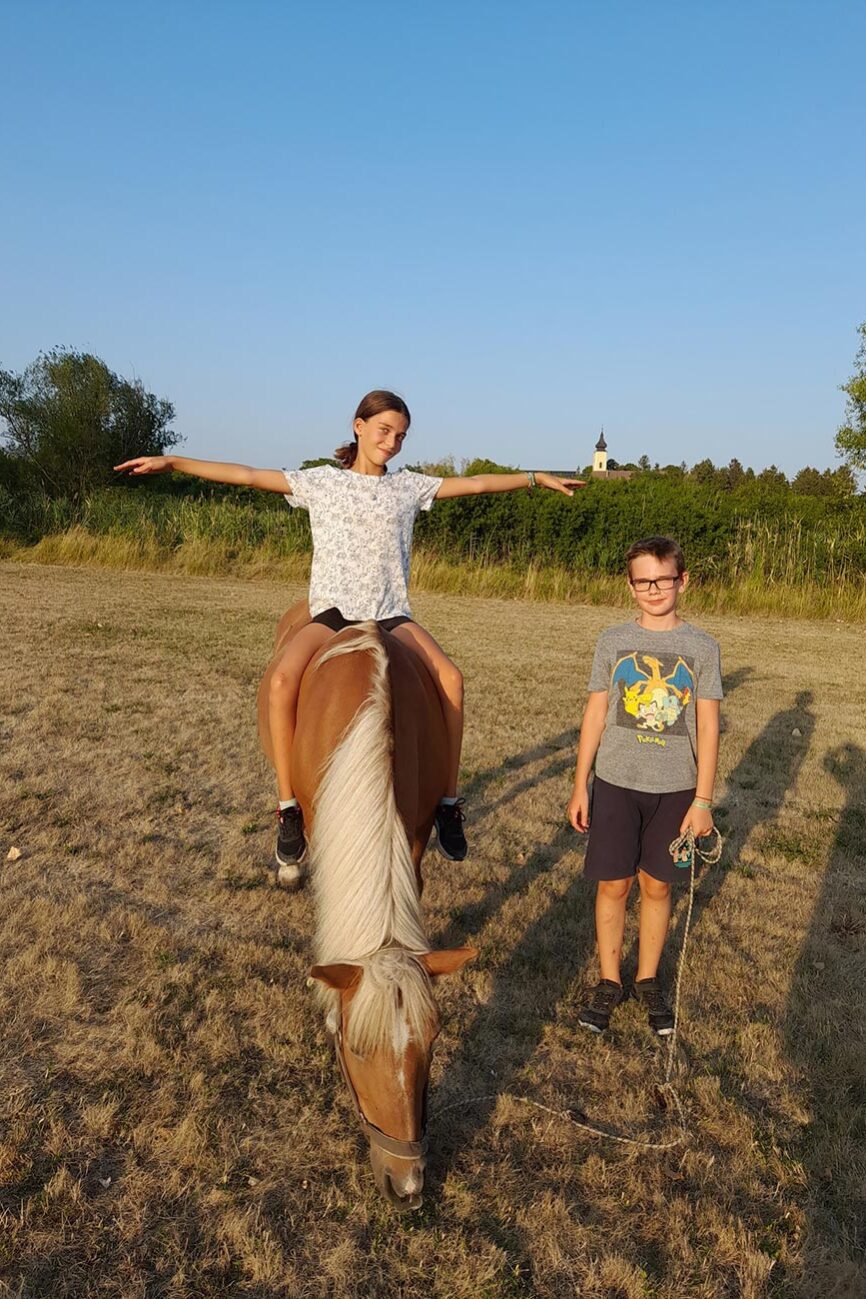 Kisnána, nyári tábor gyerekeknek, állatos tábor, tanyasi tábor, falusi táborok
