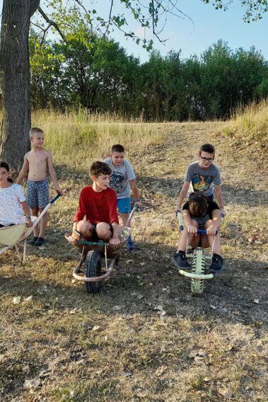 Kisnána, nyári tábor gyerekeknek, állatos tábor, tanyasi tábor, falusi táborok