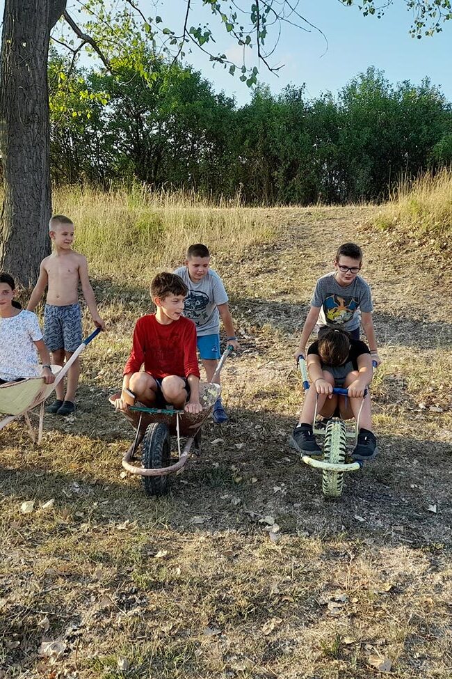 Kisnána, nyári tábor gyerekeknek, állatos tábor, tanyasi tábor, falusi táborok